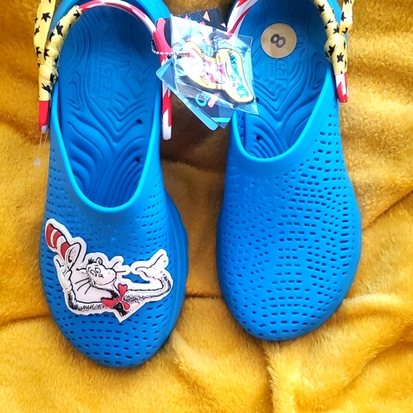 Skechers Shoes - NWT Dr. Seuss Skechers go walk